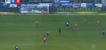 乐鱼-【德甲】莱万头球破门扳平 拜仁1比1客平霍芬海姆